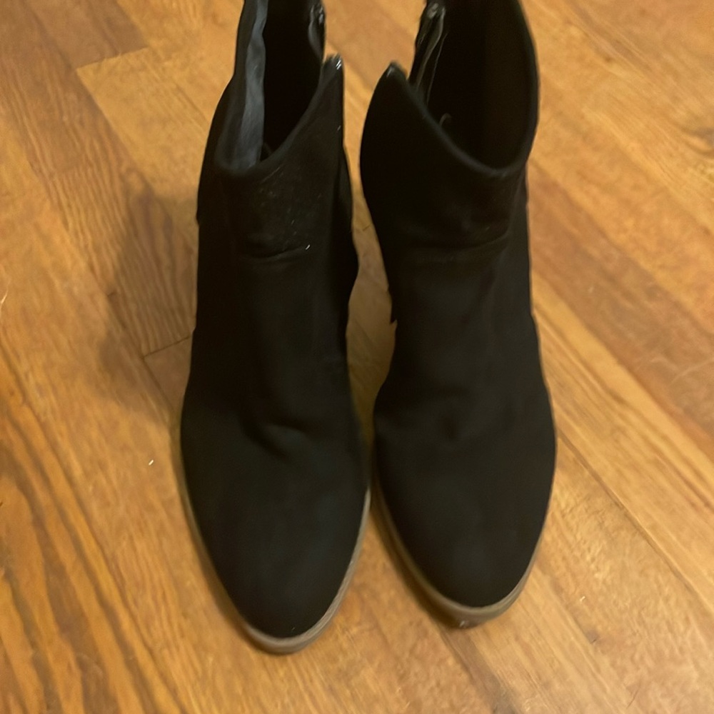 Black American Rag booties